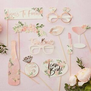 $10 Add-On 🆕Chic Floral Team Bride Party Props Set